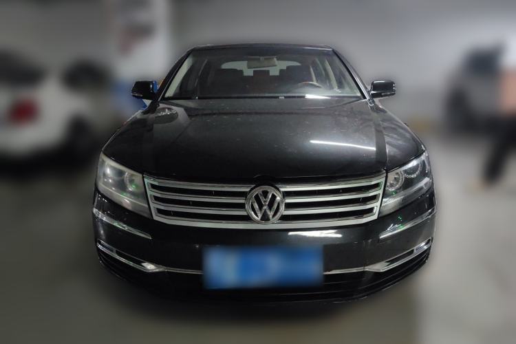 Used Volkswagen Phaeton 2011 3.6L V6 5-Seater Extended Comfort Version Front