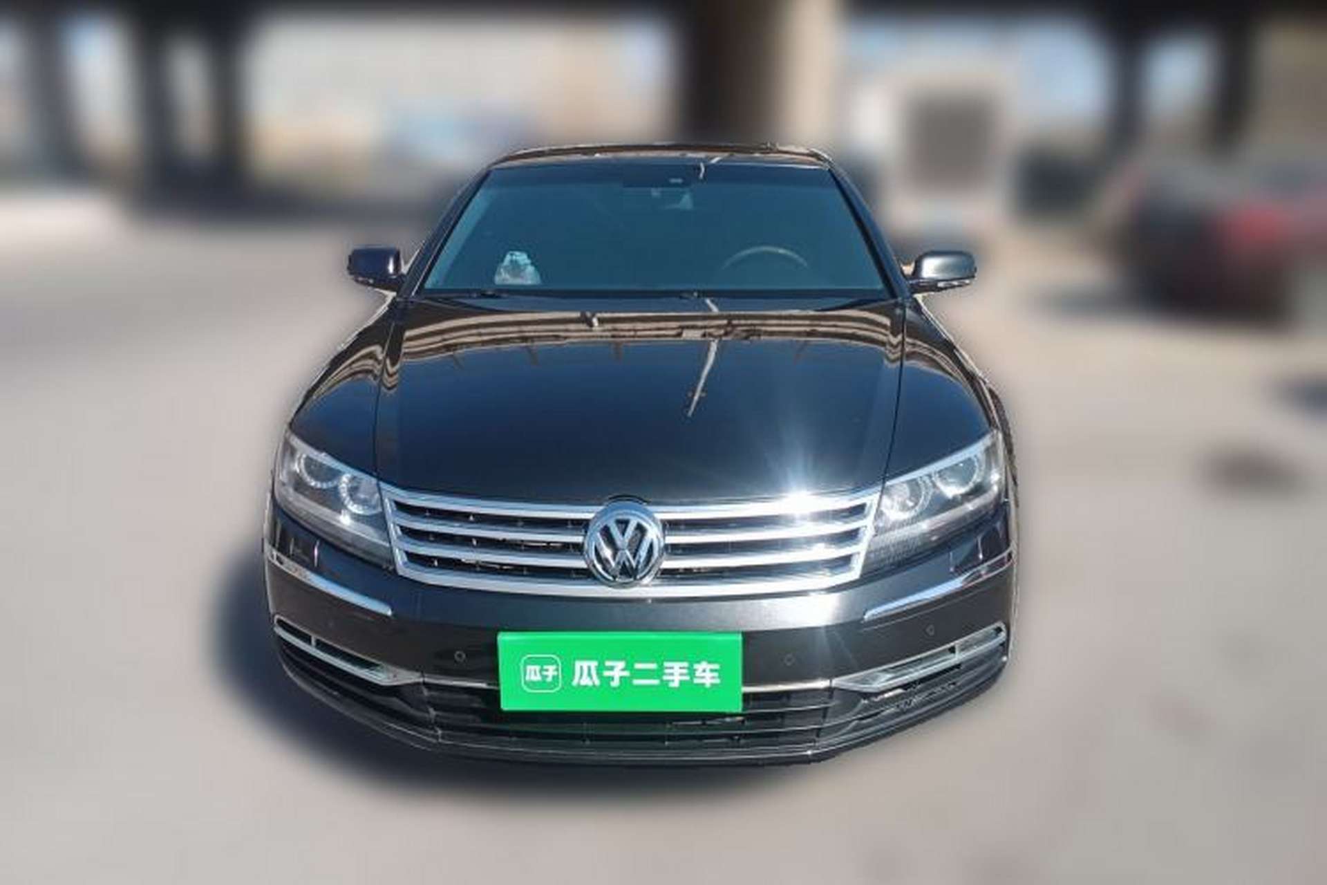 Used Volkswagen Phaeton 2011 3.6L V6 5-Seater Extended Comfort Version Front