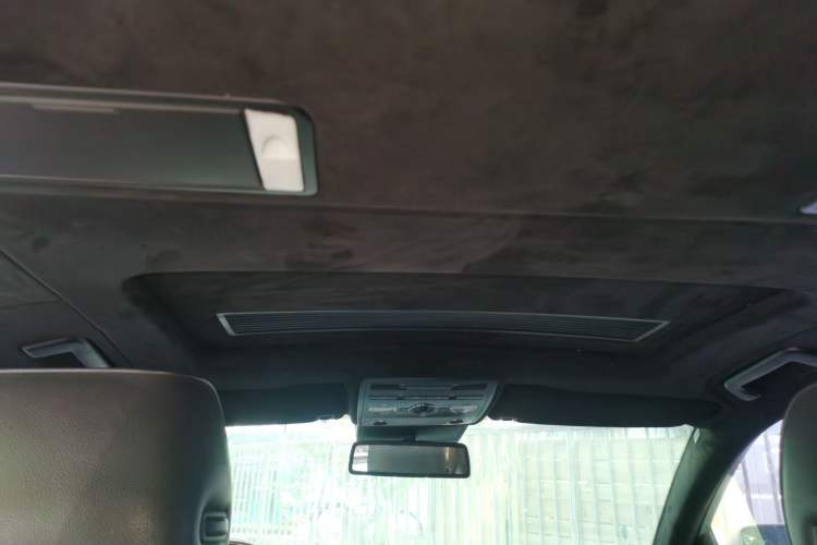 Used Volkswagen Phaeton 2011 3.6L V6 5-Seater Extended Business Edition Headliner