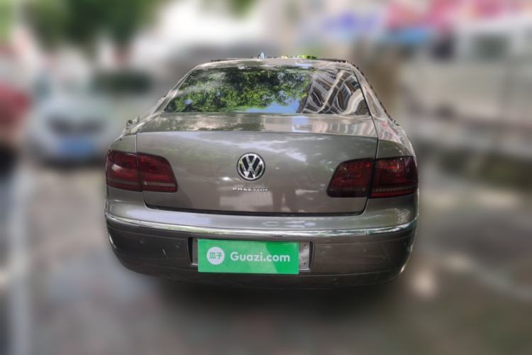 Used Volkswagen Phaeton 2011 3.6L V6 5-Seater Extended Business Edition Rear