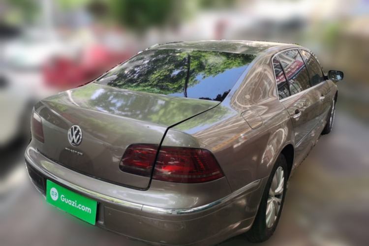 Used Volkswagen Phaeton 2011 3.6L V6 5-Seater Extended Business Edition Rear Right 45 Deg