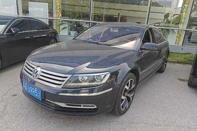 Used Volkswagen Phaeton 2011 4.2L V8 4-seat Extended-Range Individual Edition