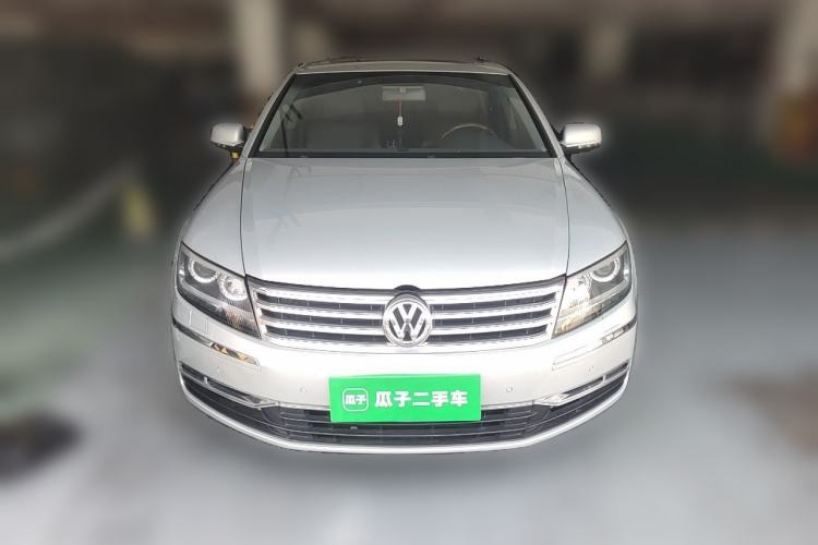 Used Volkswagen Phaeton 2011 3.6L V6 4-Seater Extended-Length Individual Edition Front
