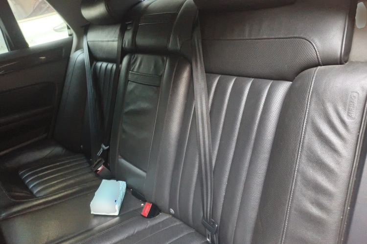 Used Volkswagen Phaeton 2011 3.6L V6 5-Seater Extended Comfort Version Left Rear Seat