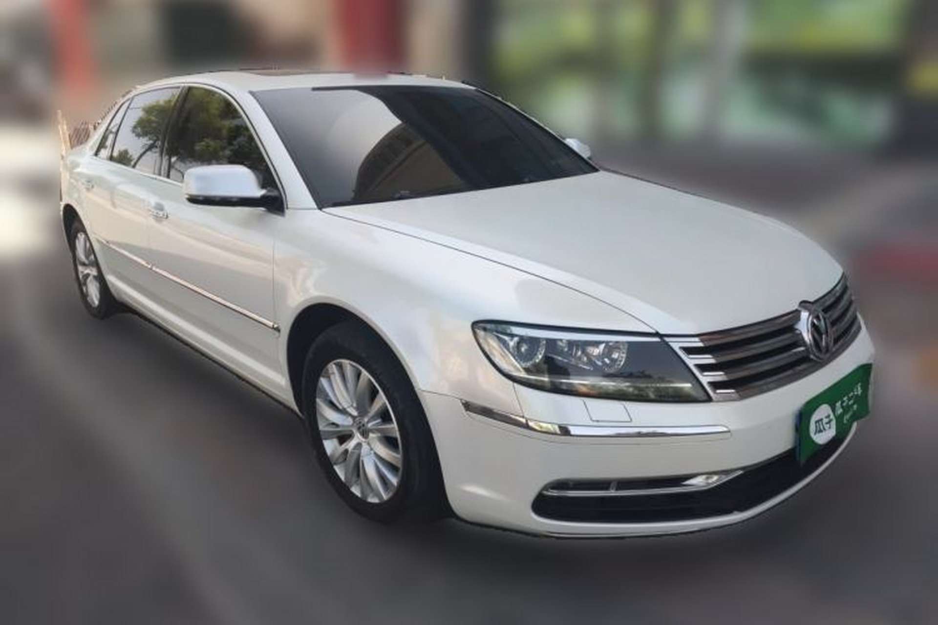 Used Volkswagen Phaeton 2011 3.6L V6 5-Seater Extended Business Edition Front Right 45 Deg