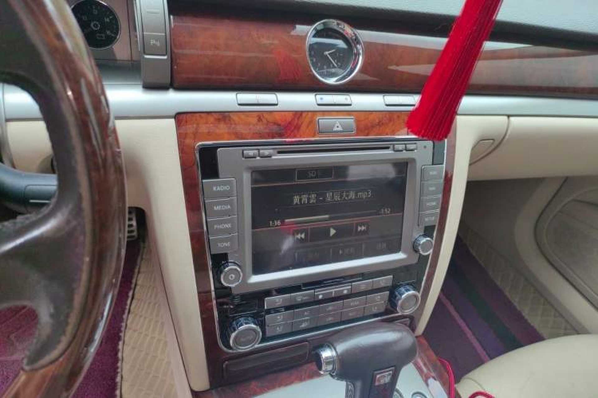 Used Volkswagen Phaeton 2012 3.0L Executive Version Audio And AC Panel