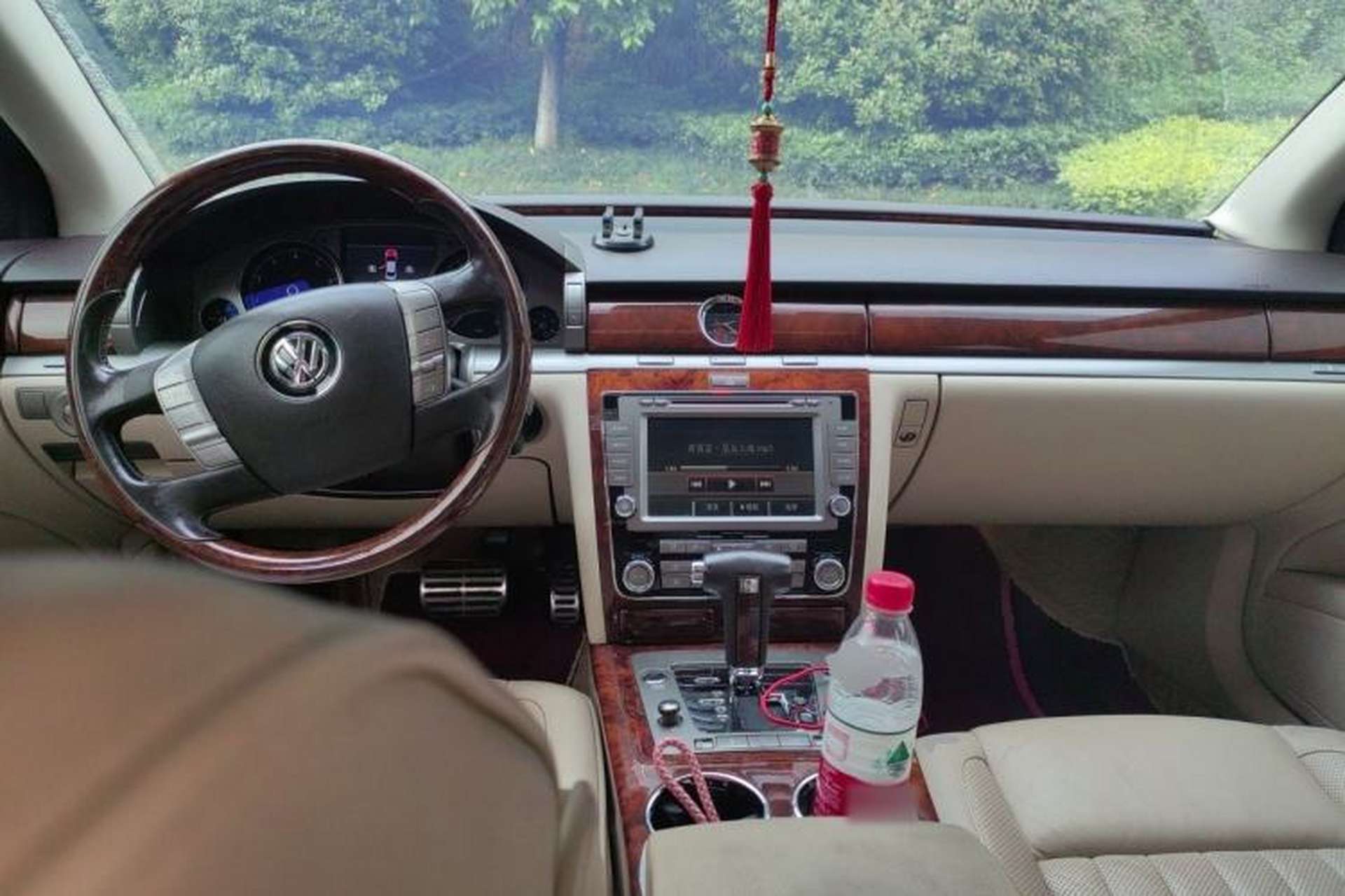 Used Volkswagen Phaeton 2012 3.0L Executive Version Center Console