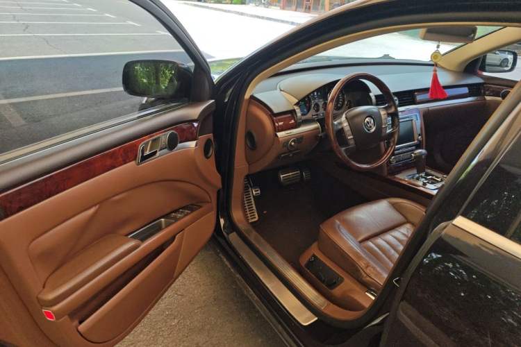 Used Volkswagen Phaeton 2012 3.0L Executive Version Driver Seat