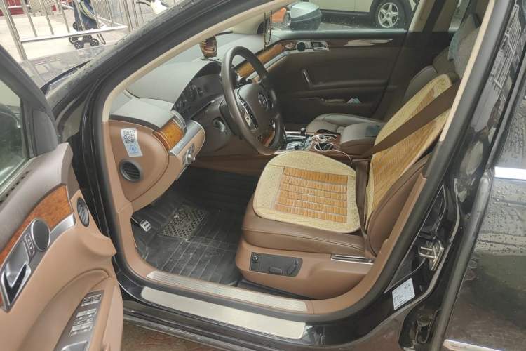 Used Volkswagen Phaeton 2012 3.0L Business Edition Driver Seat