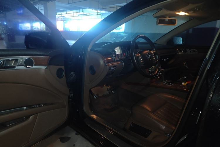 Used Volkswagen Phaeton 2012 3.0L Business Edition Driver Seat