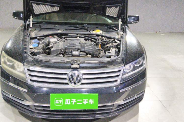 Used Volkswagen Phaeton 2012 3.0L Business Edition Engine Bay Left