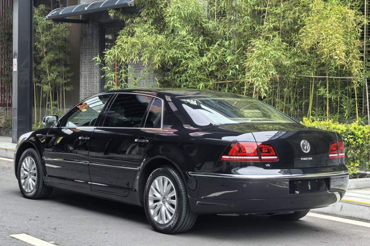 Used Volkswagen Phaeton 2012 3.0L Business Edition Exterior 3