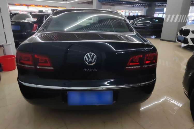Used Volkswagen Phaeton 2012 3.0L Business Edition Exterior 4