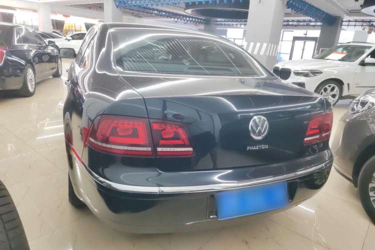 Used Volkswagen Phaeton 2012 3.0L Business Edition Exterior 5