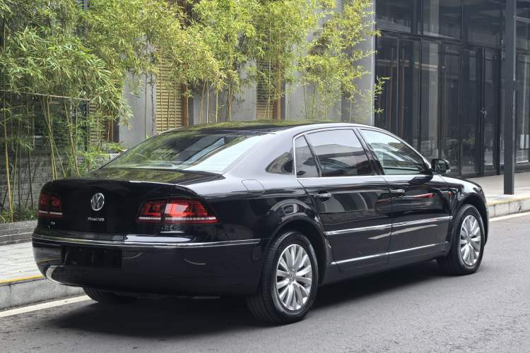 Used Volkswagen Phaeton 2012 3.0L Business Edition Exterior 5