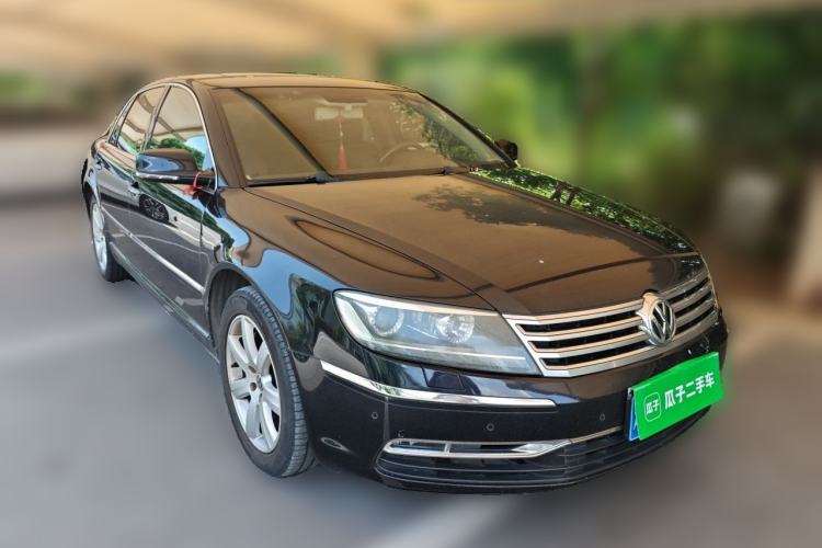 Used Volkswagen Phaeton 2012 3.0L Executive Version Front Right 45 Deg