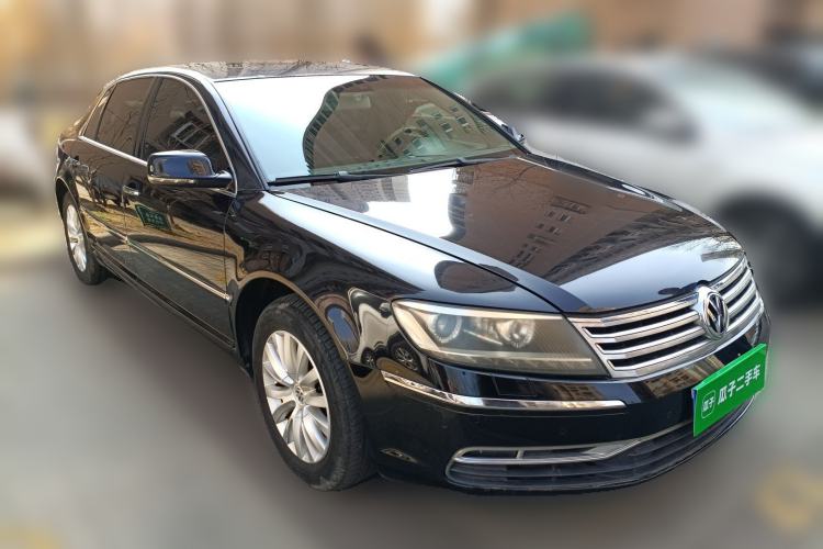 Used Volkswagen Phaeton 2012 3.6L Deluxe Custom Edition Front Right 45 Deg