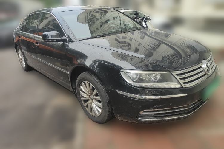 Used Volkswagen Phaeton 2012 3.0L Business Edition Front Right 45 Deg