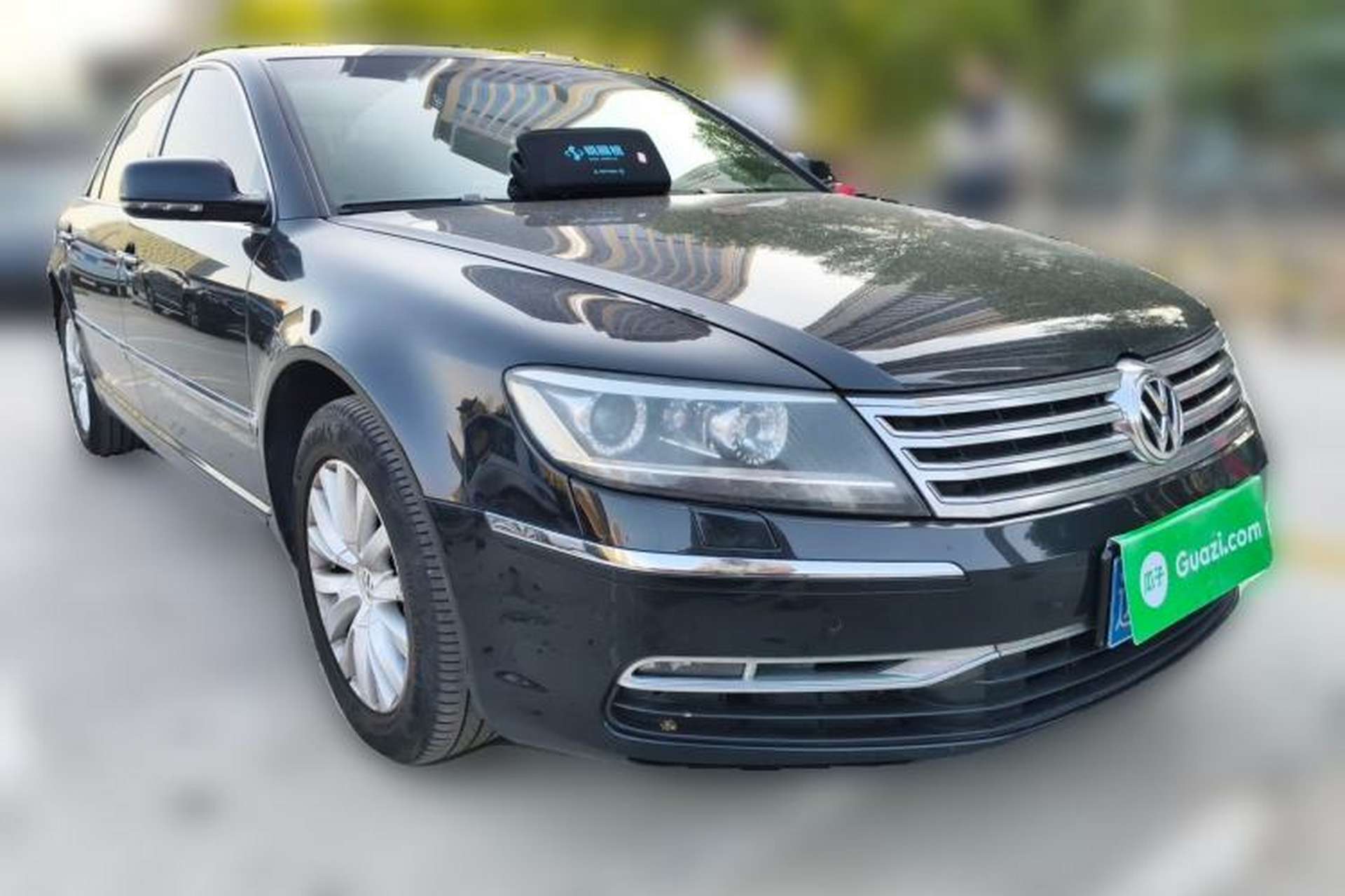 Used Volkswagen Phaeton 2012 3.0L Business Edition Front Right 45 Deg