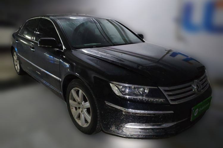 Used Volkswagen Phaeton 2012 3.0L Executive Version Front Right 45 Deg