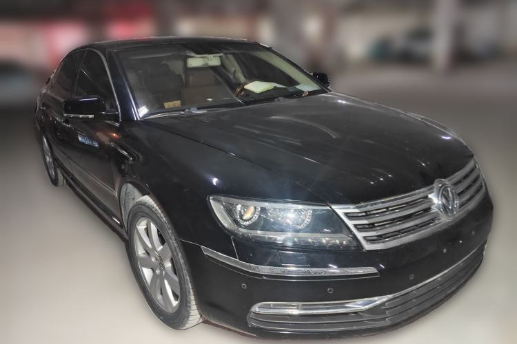 Used Volkswagen Phaeton 2012 3.0L Executive Version Front Right 45 Deg