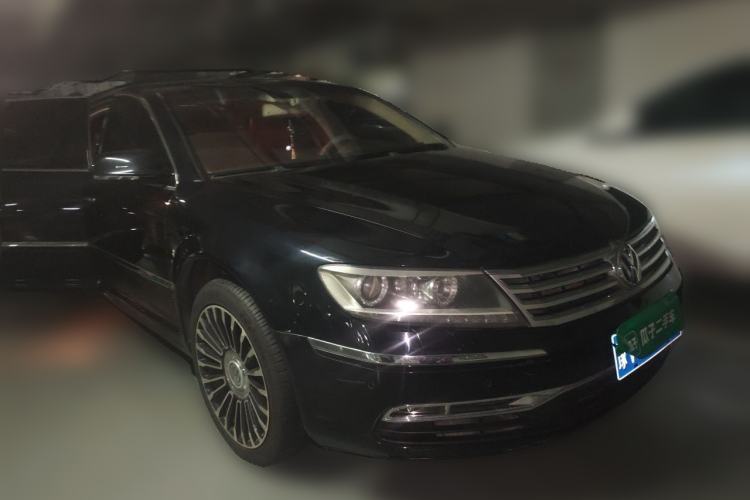 Used Volkswagen Phaeton 2012 3.0L Business Edition Front Right 45 Deg
