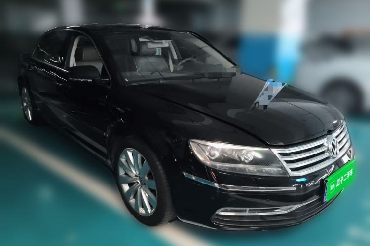 Used Volkswagen Phaeton 2012 3.6L Deluxe Custom Edition Front Right 45 Deg