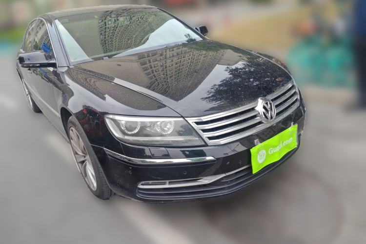 Used Volkswagen Phaeton 2012 3.6L Deluxe Custom Edition Front Right 45 Deg