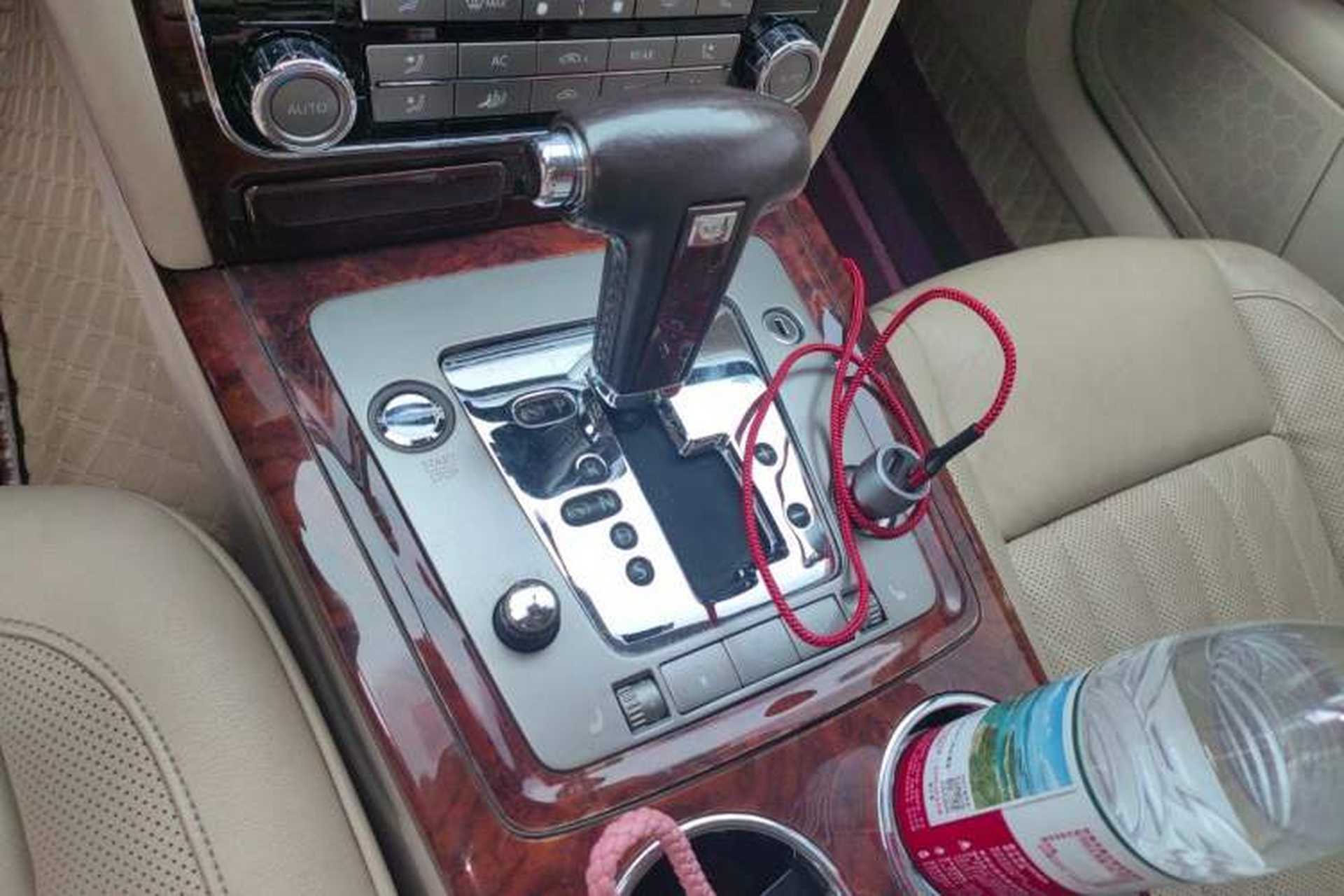 Used Volkswagen Phaeton 2012 3.0L Executive Version Gear Lever