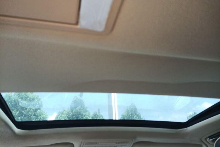 Used Volkswagen Phaeton 2012 4.2L Luxury Custom Edition Headliner