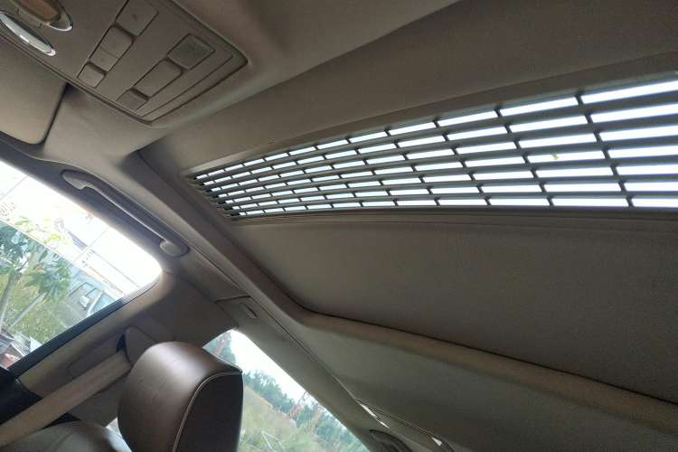 Used Volkswagen Phaeton 2012 3.6L Deluxe Custom Edition Headliner