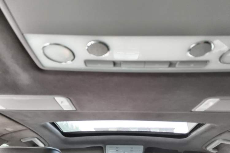 Used Volkswagen Phaeton 2012 3.0L Business Edition Headliner