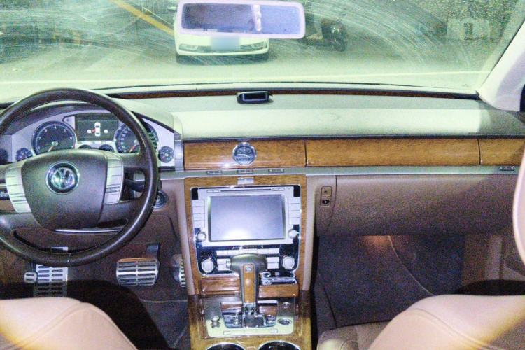 Used Volkswagen Phaeton 2012 3.0L Business Edition Headliner