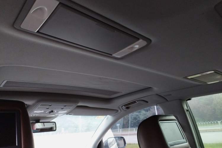 Used Volkswagen Phaeton 2012 4.2L Luxury Custom Edition Headliner