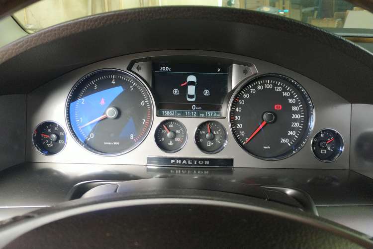 Used Volkswagen Phaeton 2012 3.6L Deluxe Custom Edition Instrument Cluster