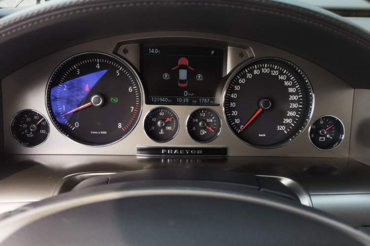 Used Volkswagen Phaeton 2012 4.2L Luxury Custom Edition Instrument Cluster