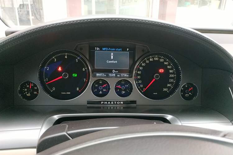 Used Volkswagen Phaeton 2012 3.6L Deluxe Custom Edition Instrument Cluster