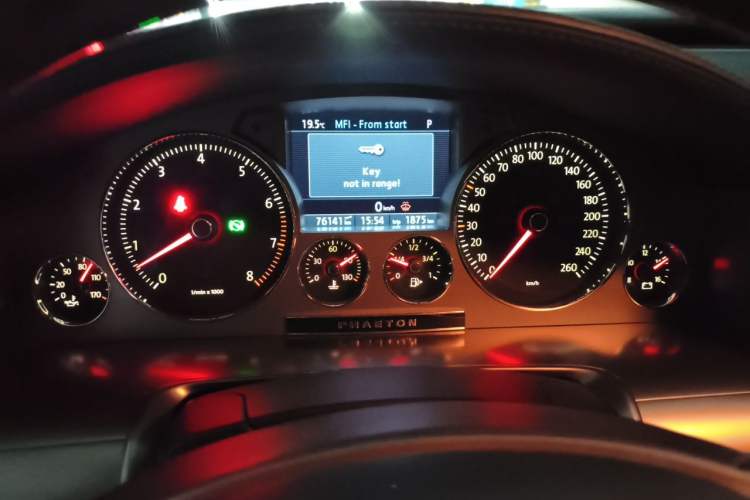 Used Volkswagen Phaeton 2012 3.6L Deluxe Custom Edition Instrument Cluster