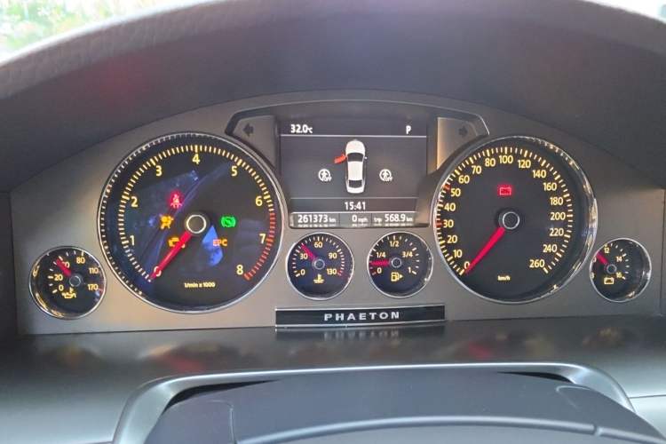 Used Volkswagen Phaeton 2012 3.0L Elite Custom Edition Instrument Cluster