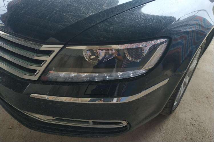 Used Volkswagen Phaeton 2012 3.6L Deluxe Custom Edition Left Front Headlight