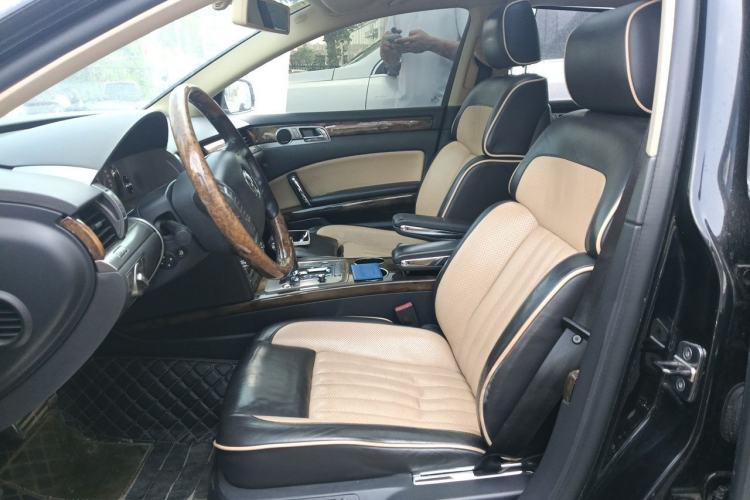 Used Volkswagen Phaeton 2012 4.2L Luxury Custom Edition Left Front Seat