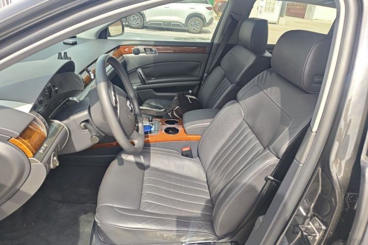 Used Volkswagen Phaeton 2012 3.0L Business Edition Left Front Seat