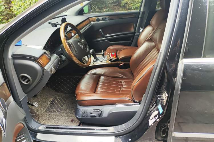 Used Volkswagen Phaeton 2012 3.0L Elite Custom Edition Left Front Seat
