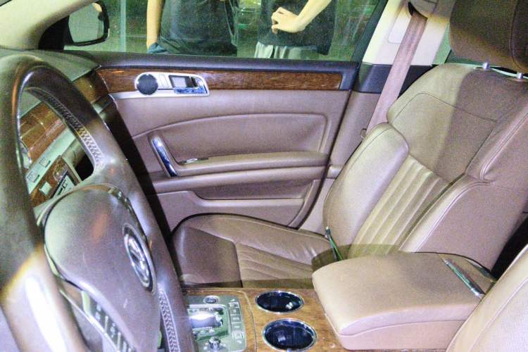 Used Volkswagen Phaeton 2012 3.0L Business Edition Left Front Seat