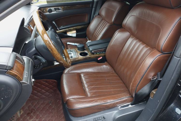 Used Volkswagen Phaeton 2012 4.2L Luxury Custom Edition Left Front Seat