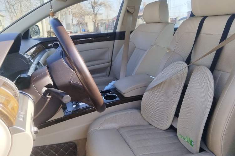 Used Volkswagen Phaeton 2012 3.0L Business Edition Left Front Seat