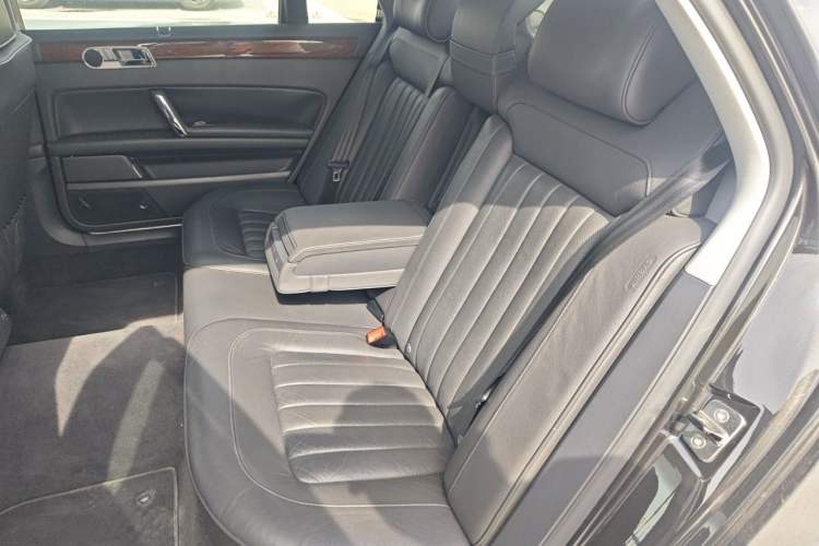 Used Volkswagen Phaeton 2012 3.0L Business Edition Left Rear Seat