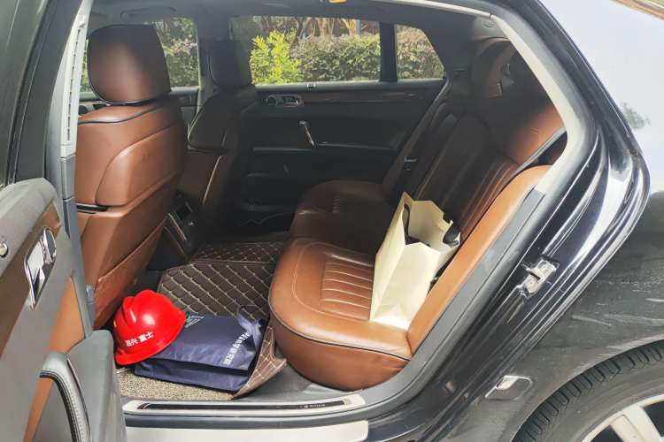 Used Volkswagen Phaeton 2012 3.0L Elite Custom Edition Left Rear Seat