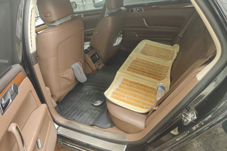 Used Volkswagen Phaeton 2012 3.0L Business Edition Left Rear Seat