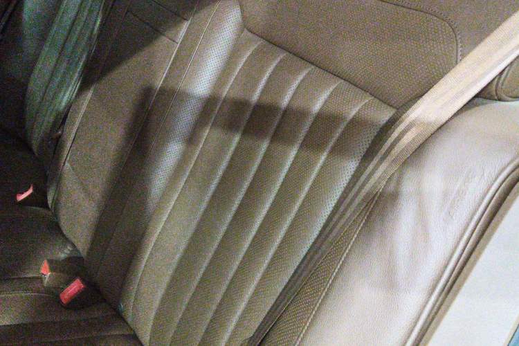 Used Volkswagen Phaeton 2012 3.0L Business Edition Left Rear Seat